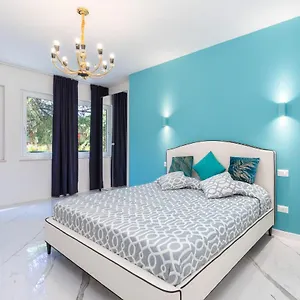 https://ca-dei-cedri.hotelslidodijesolo.com