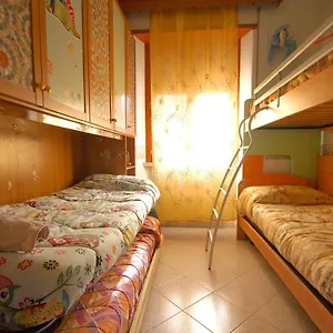 https://casa-arcobaleno.it-romehotels.com